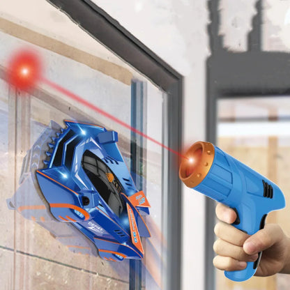 Innowacyjny Samochodzik - Wspina się po ścianach, Akrobacje 360°